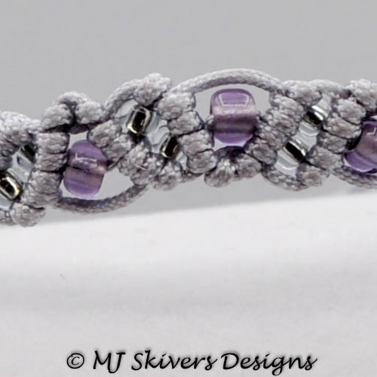 Macrame Wispy Bracelet - Silvery Grey