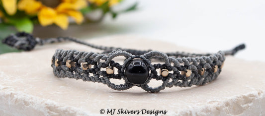 Micro Macrame Bracelet - Black and Grey