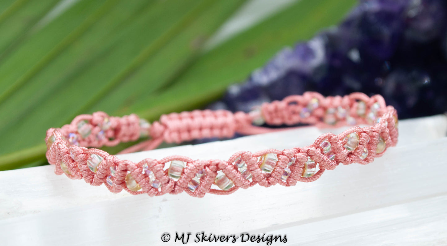 Macrame Wispy Bracelet - Coral