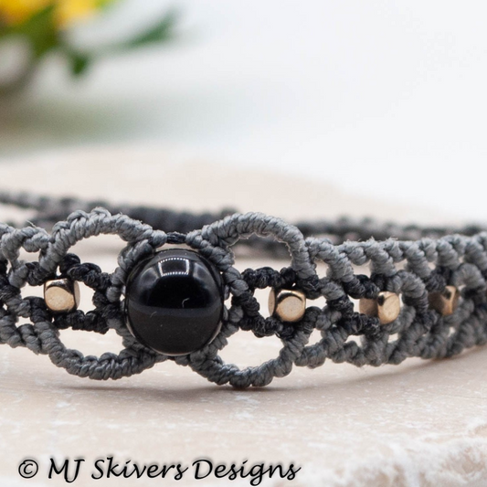 Micro Macrame Bracelet - Black and Grey
