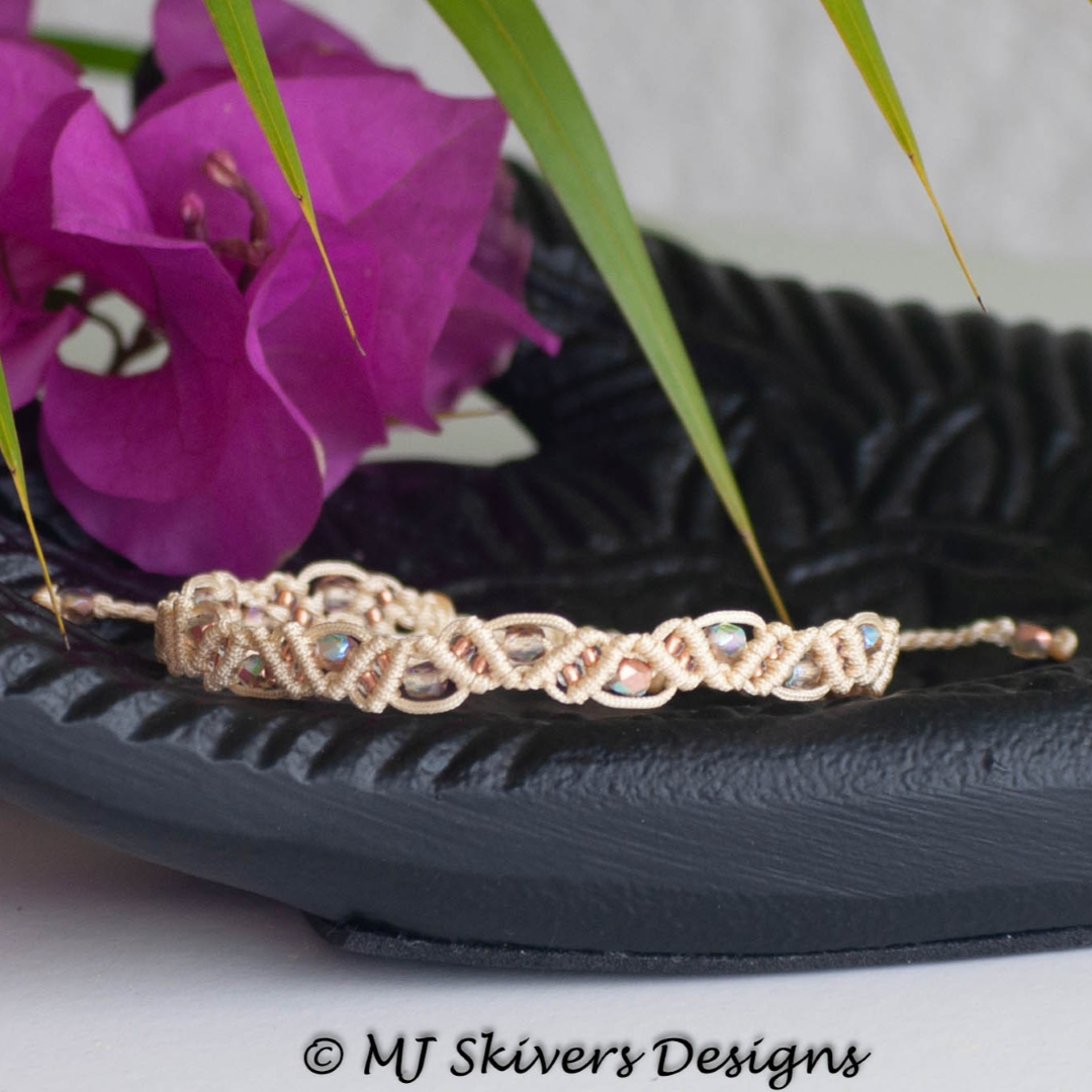 Macrame Wispy Bracelet - Pale Yellow
