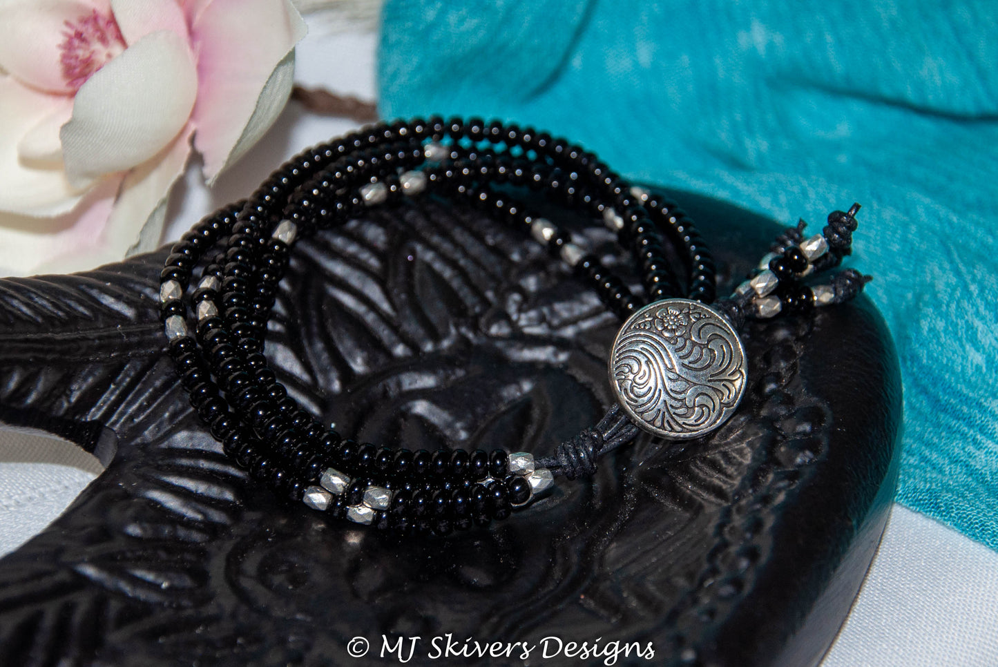 Black and Silver 8/0 Seed Bead 4-strand Leather Bracelet