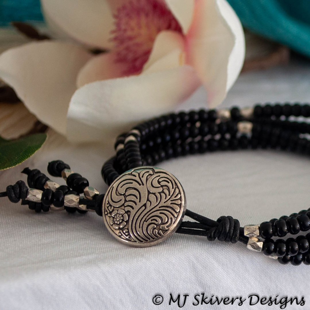 Black and Silver 8/0 Seed Bead 4-strand Leather Bracelet