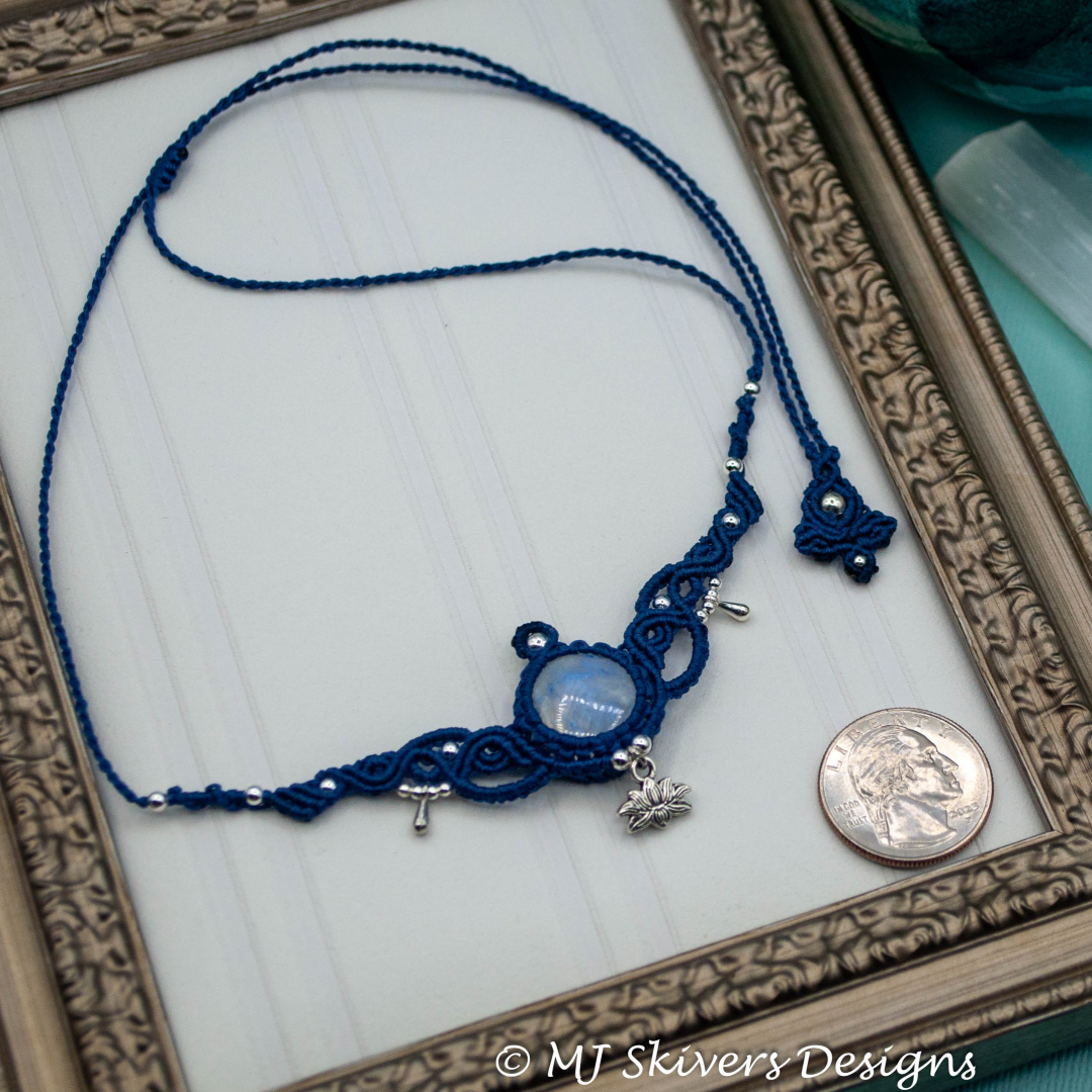 Macrame Boho Necklace - Moonstone