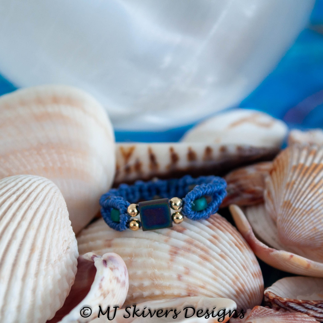 Minimalistic Macrame Ring - Purple & Teal